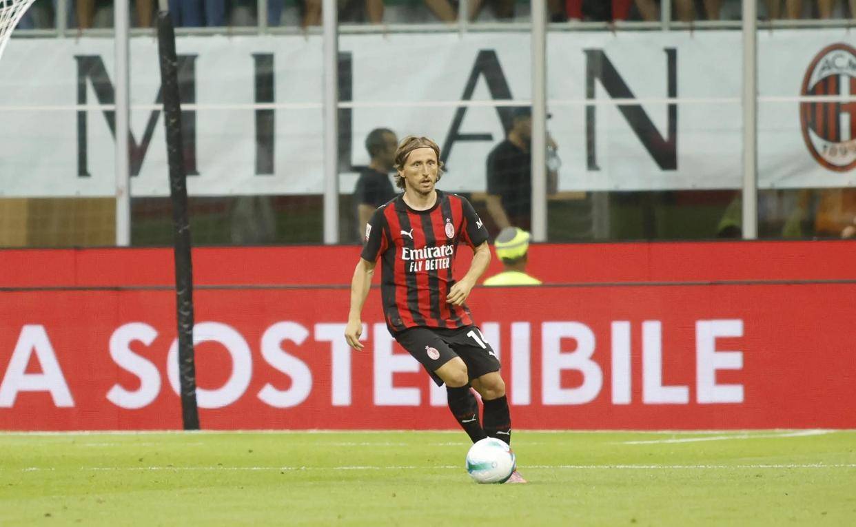 巴萨战平多特蒙德，莫德里奇乌龙送礼德甲的简单介绍