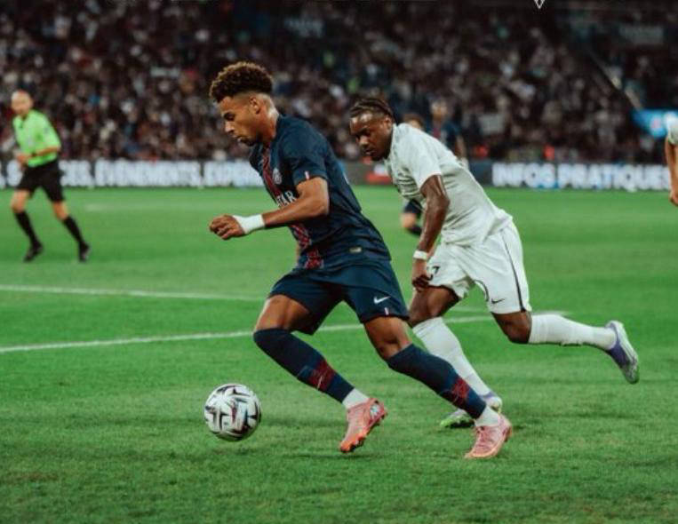 -巴黎圣日耳曼绝杀波尔图，迪玛利亚梅开二度法甲的简单介绍